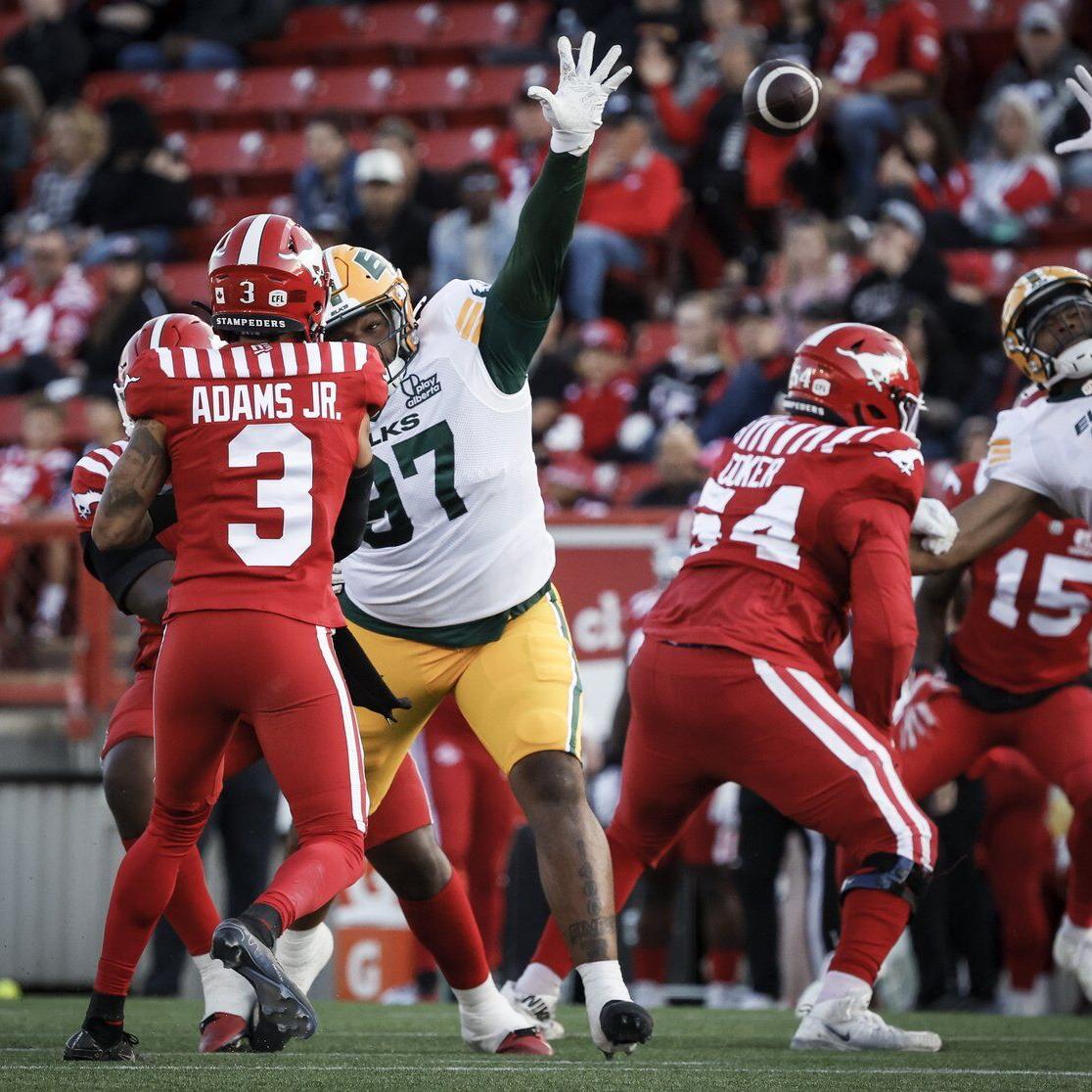 Together again, Vernon Adams Jr. and Dominique Rhymes reunite as Calgary Stampeders